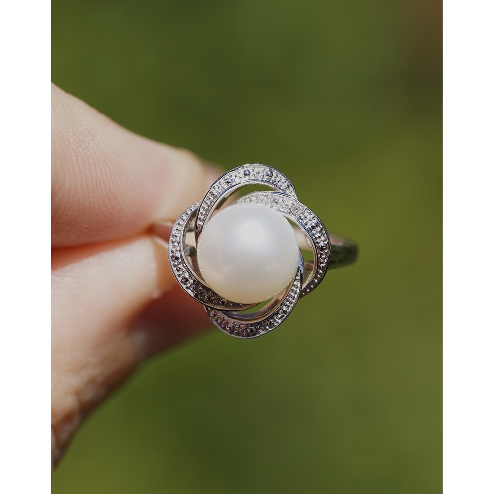 Vintage 14k Solid White Gold Natural Pearl & Bright Diamond Ring - Halo Swirl